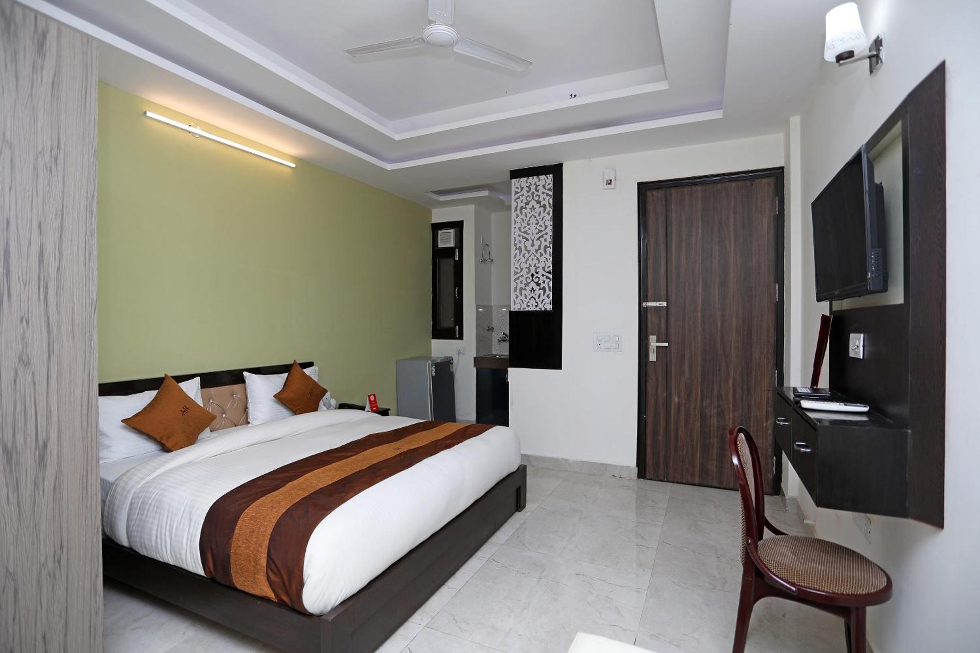 Tipsyy Inn 015 Gurgaon Exterior photo